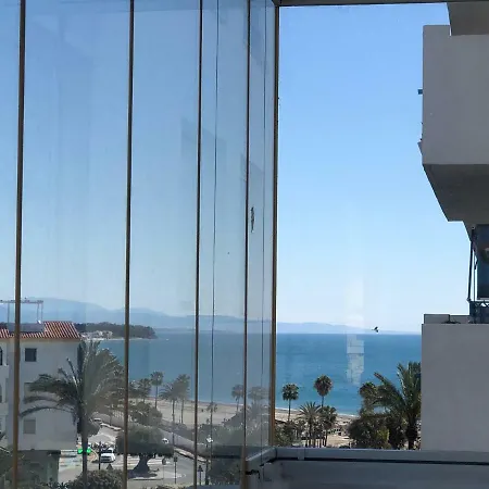 El Faro Puerto Estepona